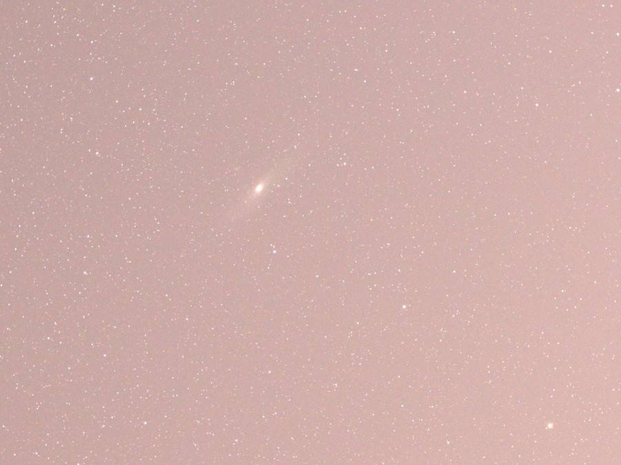 Andromeda - Canon 250D, 50mm, f/4, ISO 800, Exp 60s