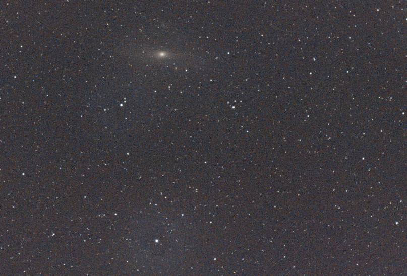 Andromeda - Canon EOS 250D, 50mm, f/2.8, ISO 3200, Exp 600 x 2s - Post: Siril