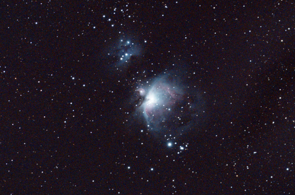 Orion and Running Man Nebula - Canon EOS 250D, Samyang 135mm, f/2.8, ISO 3200, Exp 280 x 1.3s - Post: DSS, Siril, GIMP